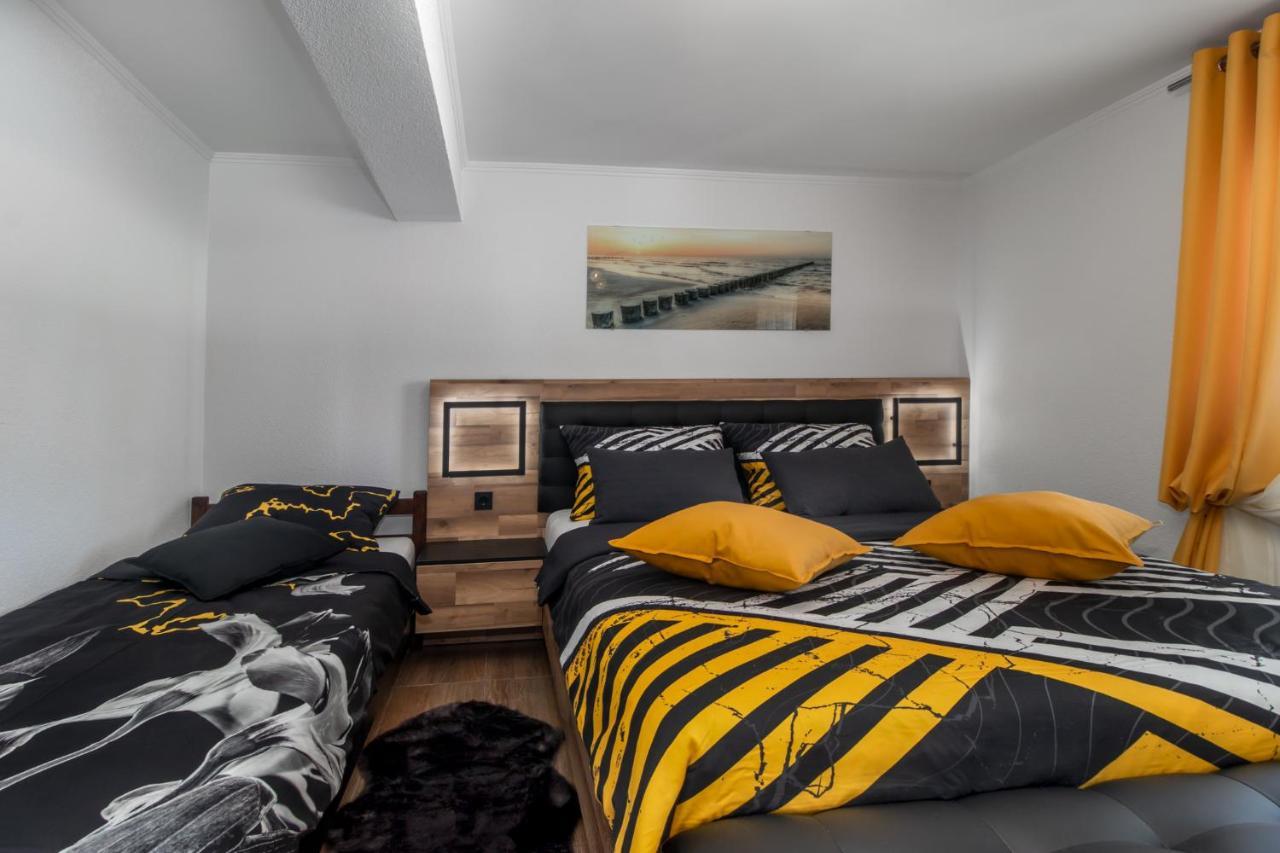 Apartments Mila Klenovica Eksteriør billede