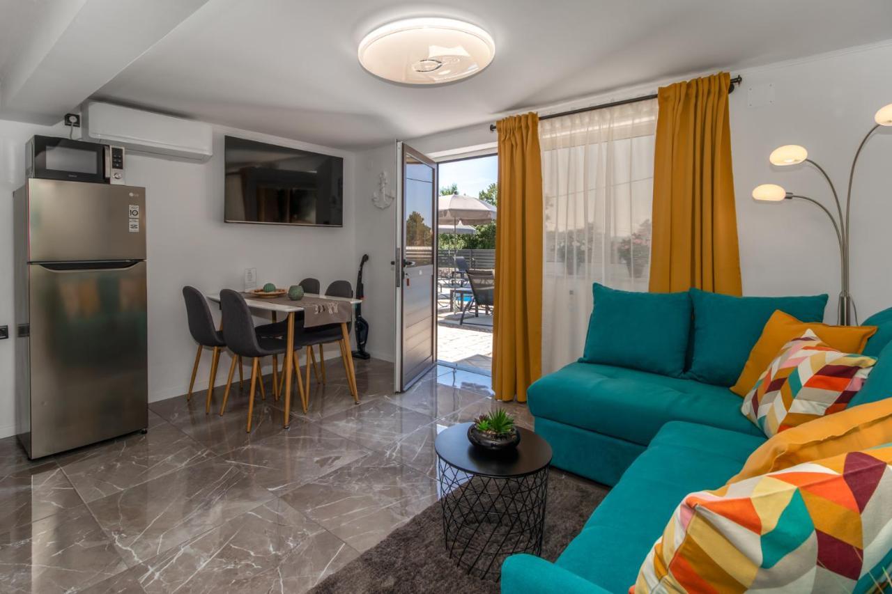 Apartments Mila Klenovica Eksteriør billede